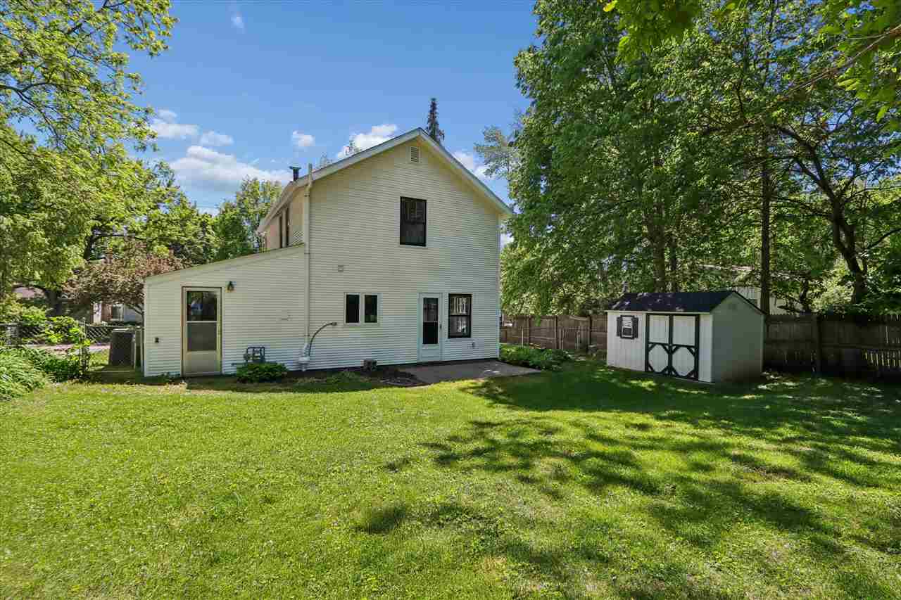 918 Ginter Avenue Iowa City IA 52240