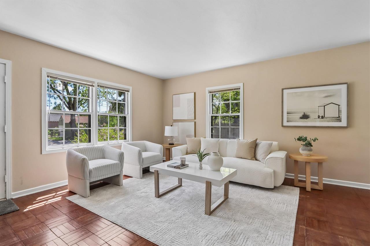 918 Ginter Avenue Iowa City IA 52240