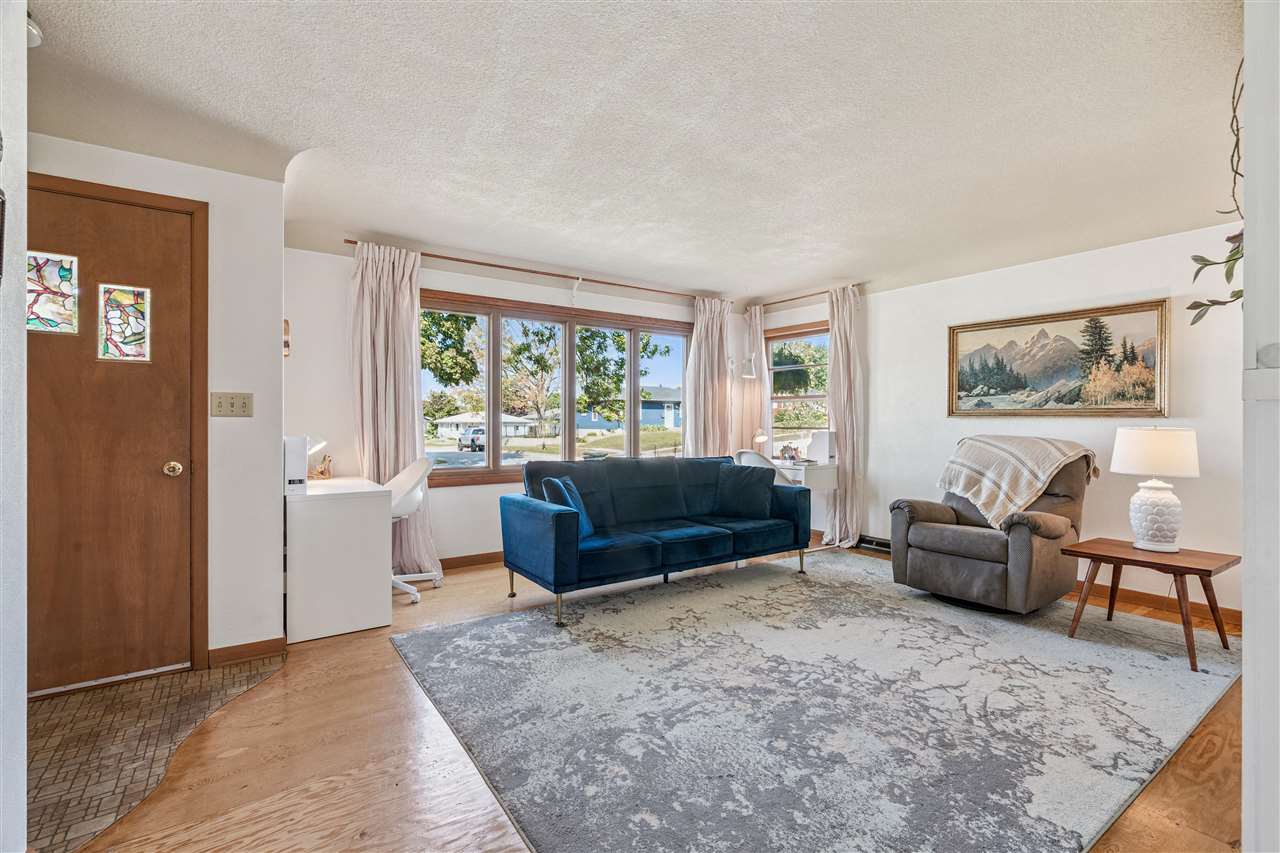 2601 Teresa Drive SW Cedar Rapids IA 52404