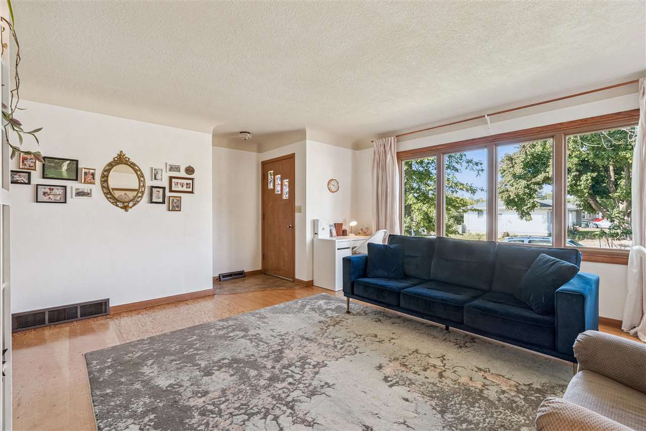 2601 Teresa Drive SW Cedar Rapids IA 52404