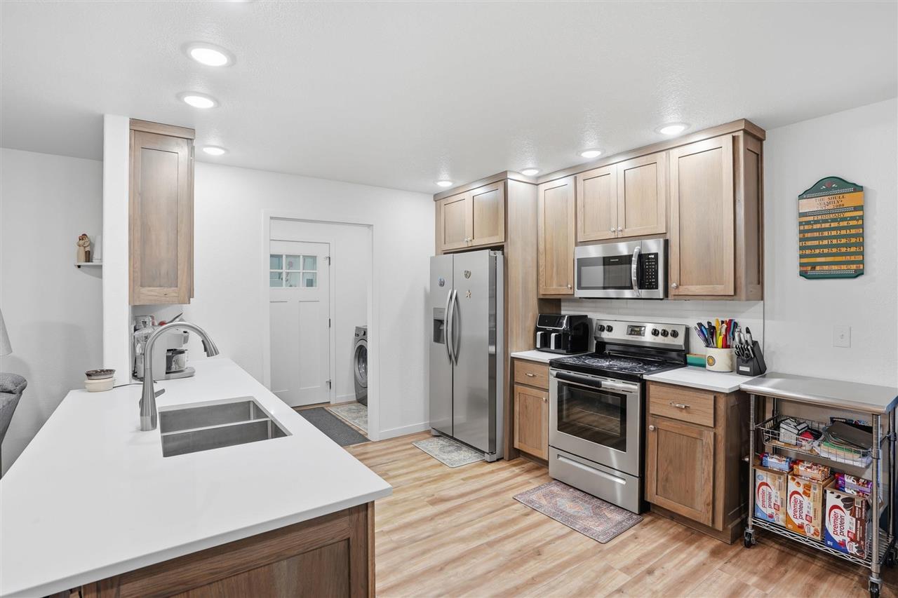 502 S 15th Avenue Washington IA 52353