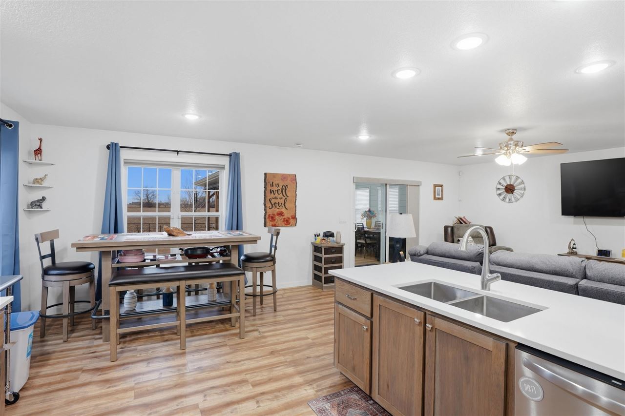 502 S 15th Avenue Washington IA 52353
