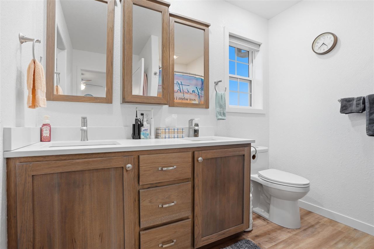 502 S 15th Avenue Washington IA 52353