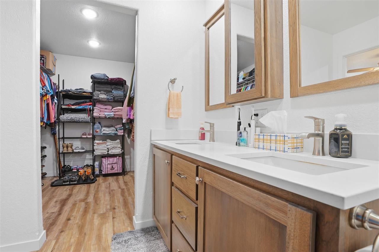 502 S 15th Avenue Washington IA 52353