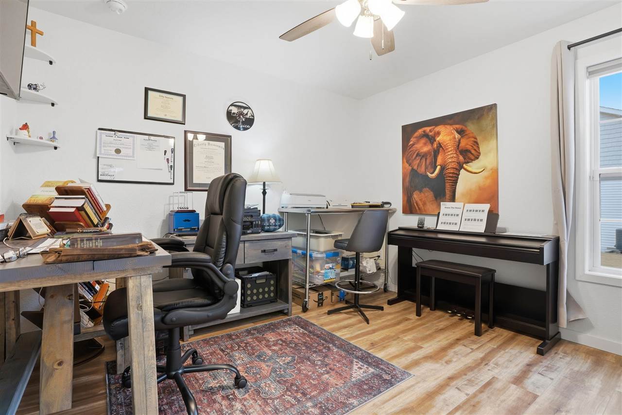 502 S 15th Avenue Washington IA 52353