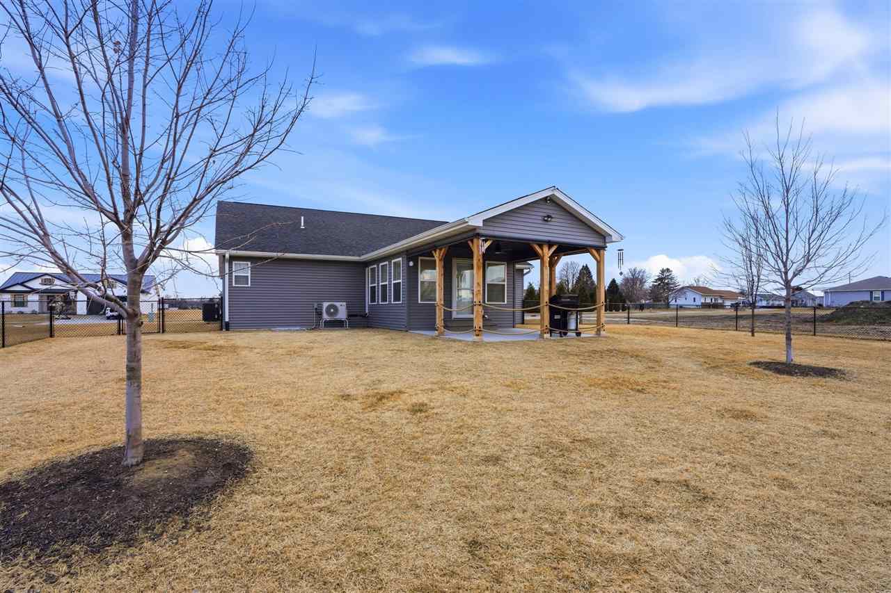 502 S 15th Avenue Washington IA 52353