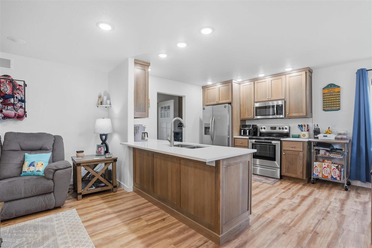 502 S 15th Avenue Washington IA 52353