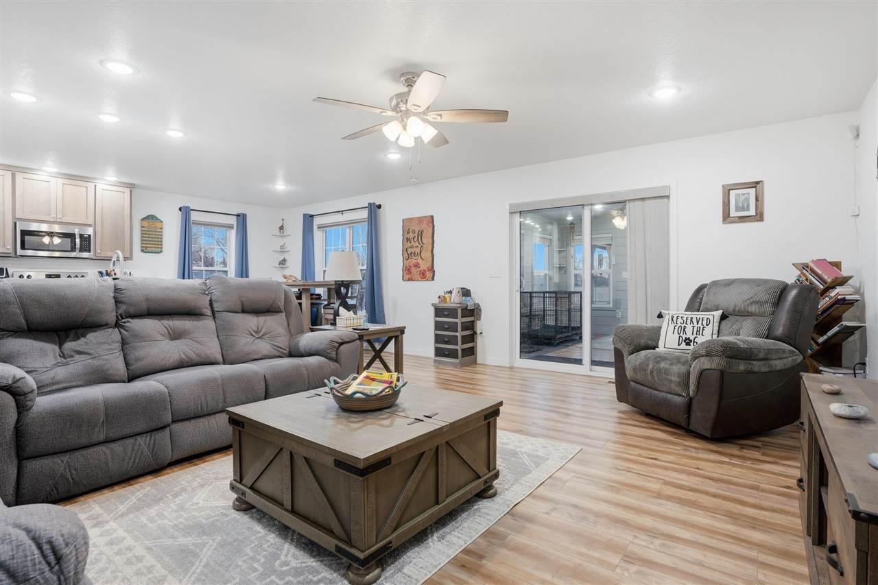 502 S 15th Avenue Washington IA 52353