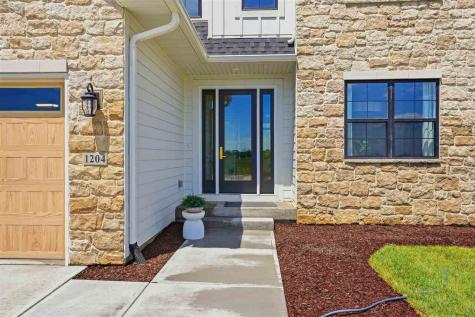1204 Timber Trail Solon IA 52333