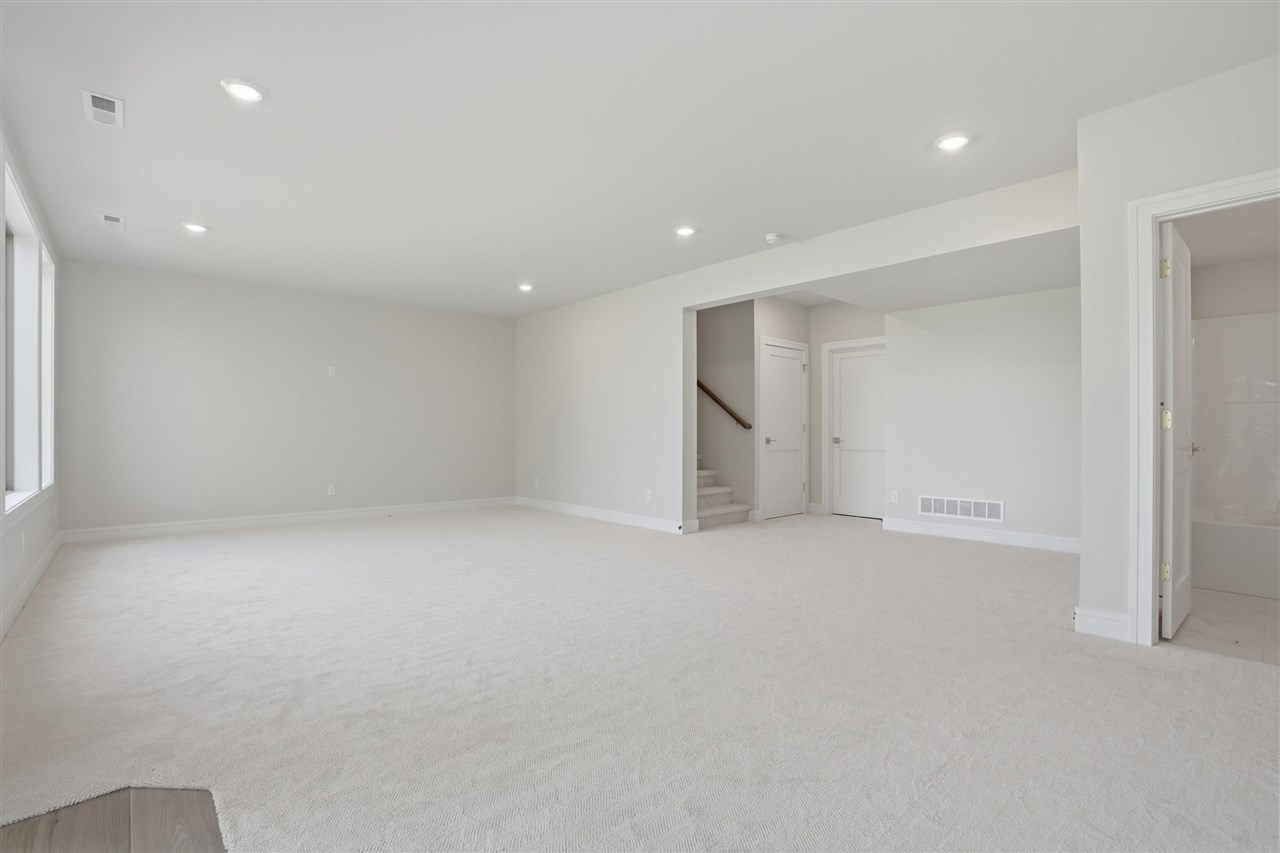 1204 Timber Trail Solon IA 52333