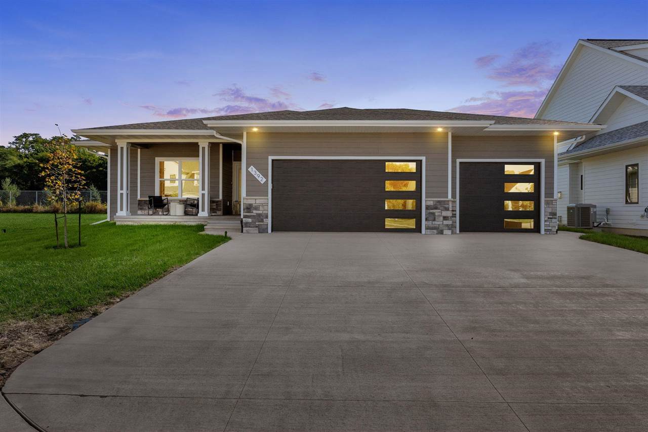 1392 Tamarack Trail Iowa City IA 52245