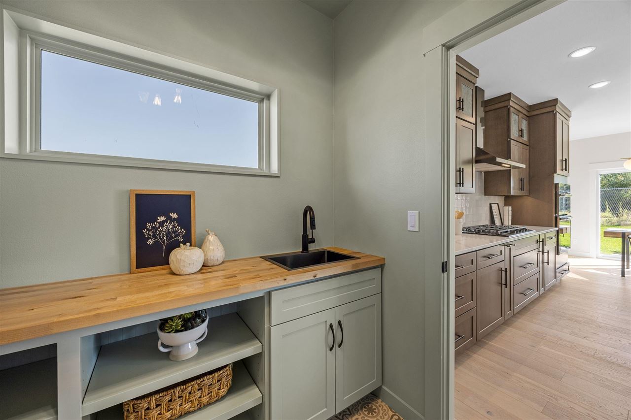 1392 Tamarack Trail Iowa City IA 52245