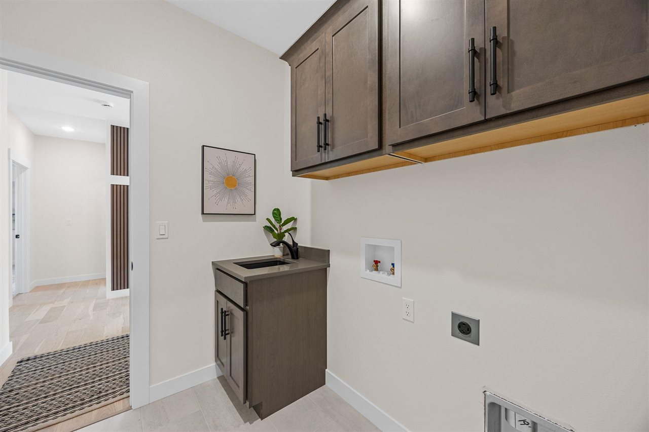 1392 Tamarack Trail Iowa City IA 52245