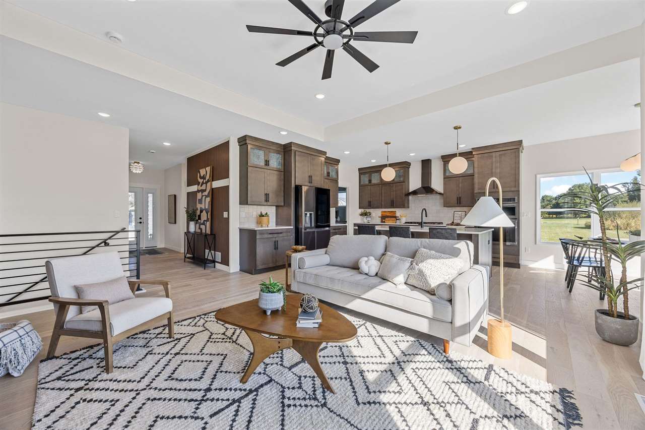 1392 Tamarack Trail Iowa City IA 52245