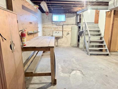 100 E Welsh Street Williamsburg IA 52361