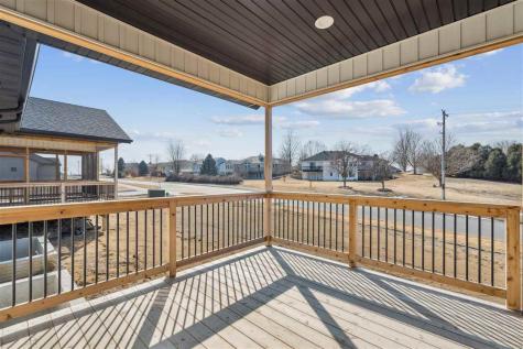 4 Lazy Brook Drive West Branch IA 52358