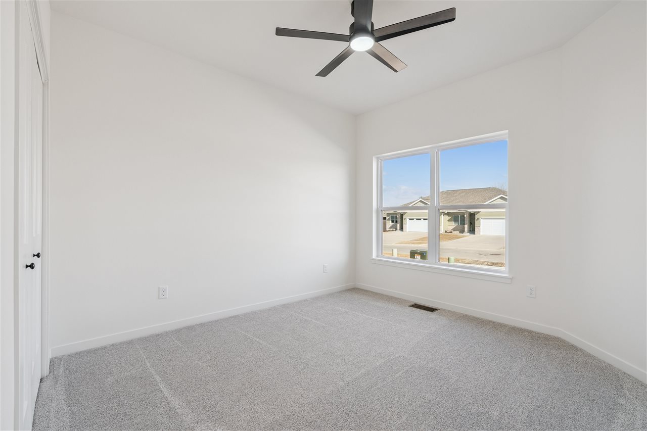 4 Lazy Brook Drive West Branch IA 52358