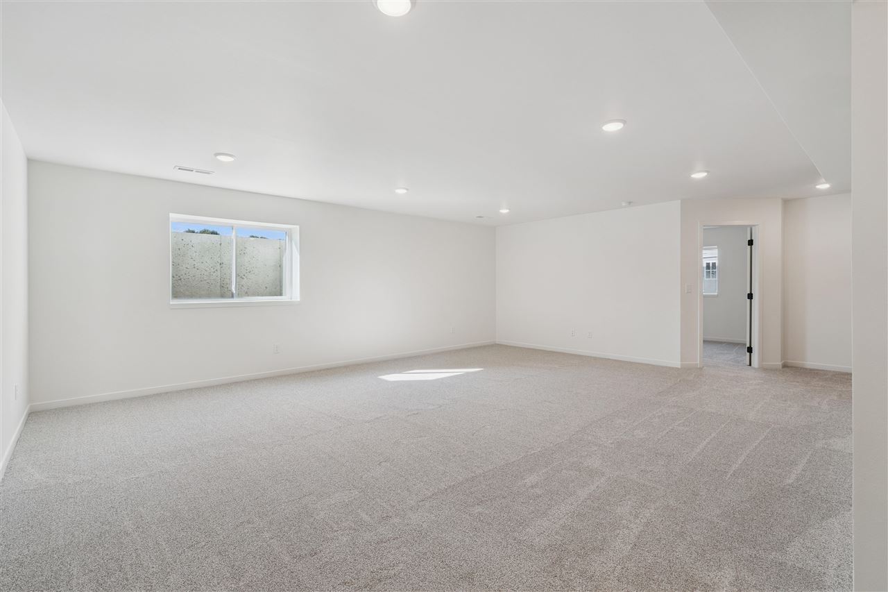 4 Lazy Brook Drive West Branch IA 52358
