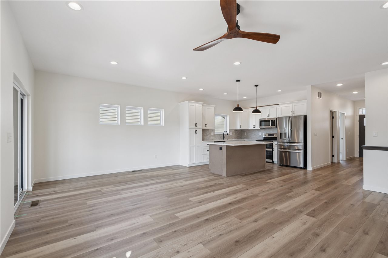 4 Lazy Brook Drive West Branch IA 52358