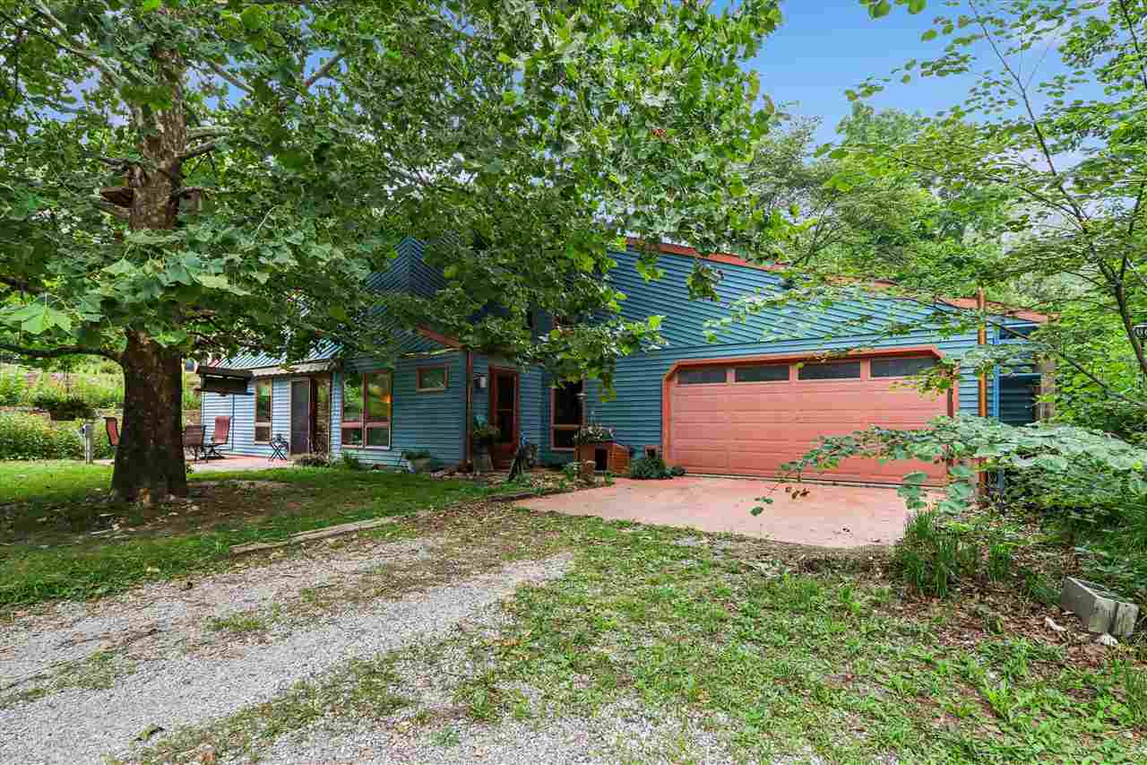 3244 170th Street Riverside IA 52327