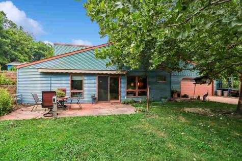 3244 170th Street Riverside IA 52327