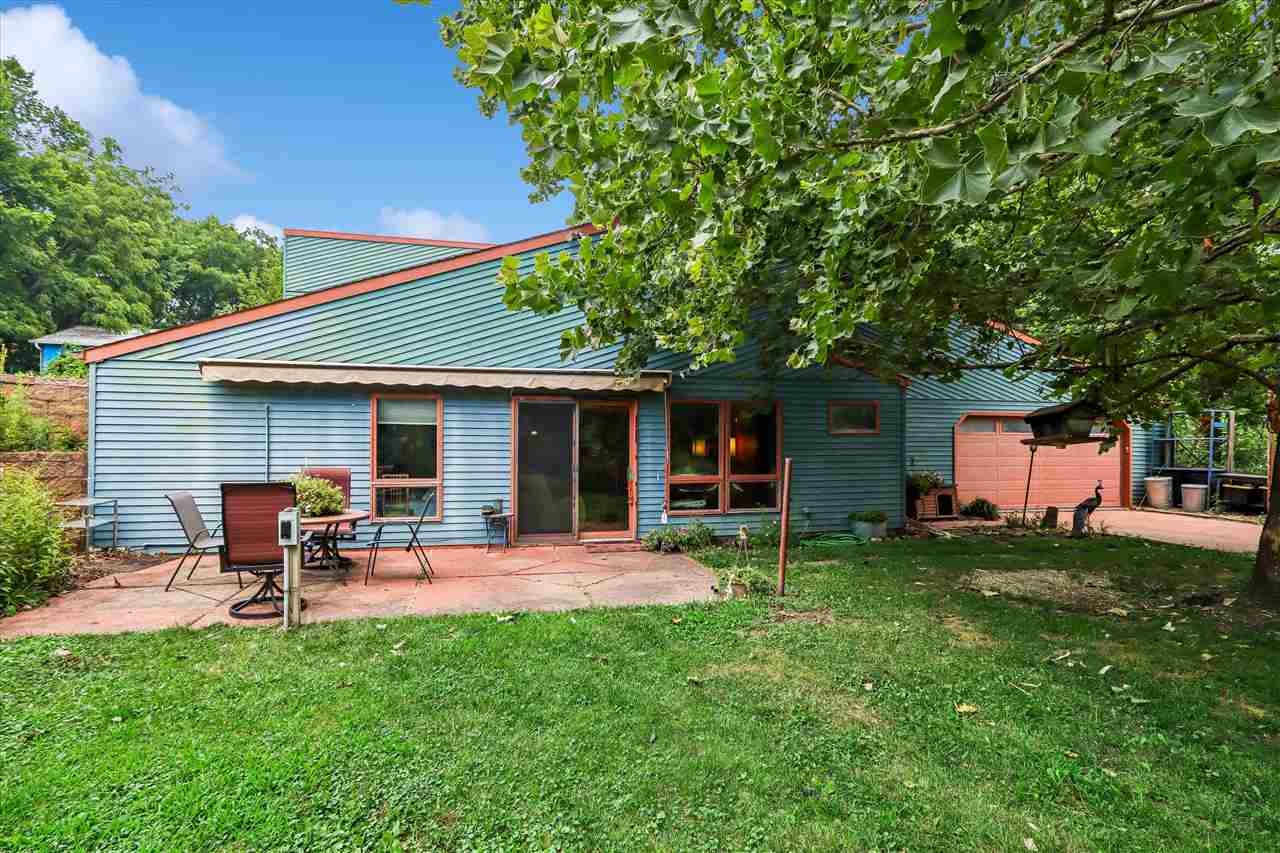 3244 170th Street Riverside IA 52327