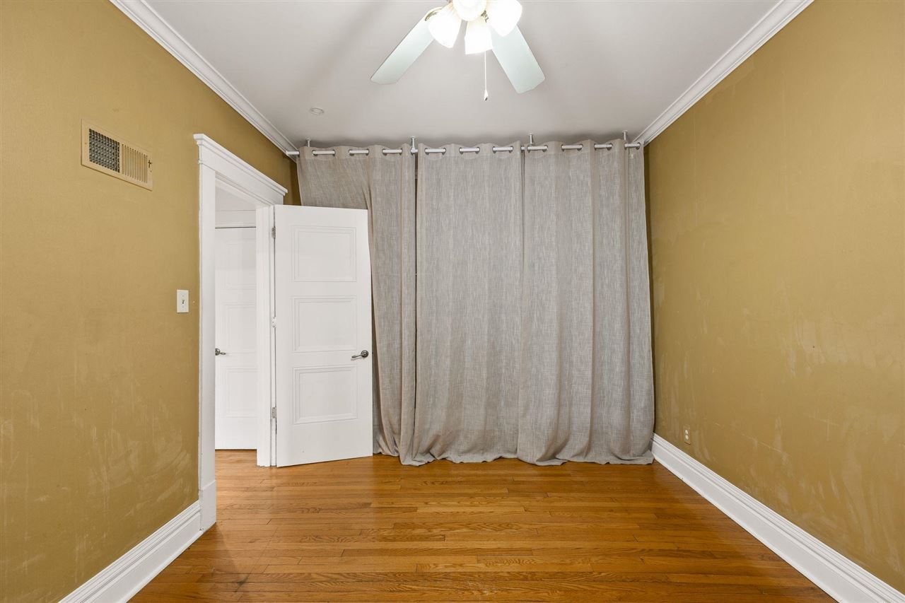 2229 Meadowbrook Drive SE Cedar Rapids IA 52403