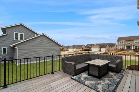 5415 Triple Crown Marion IA 52302