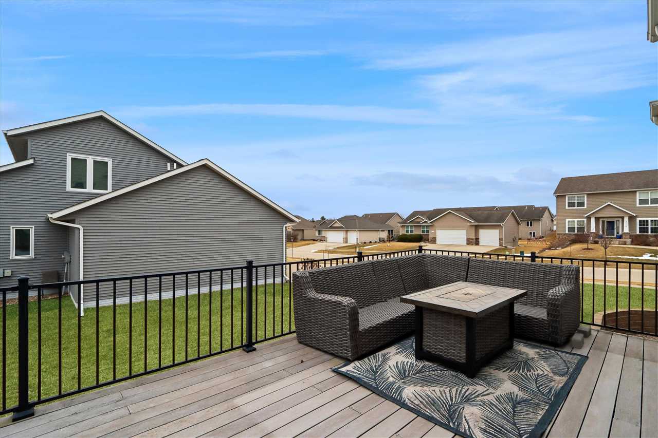 5415 Triple Crown Marion IA 52302