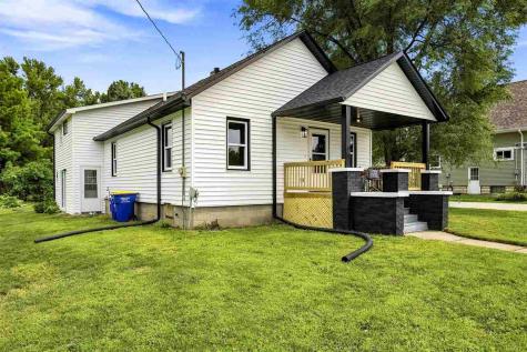232 E Third Street Solon IA 52333