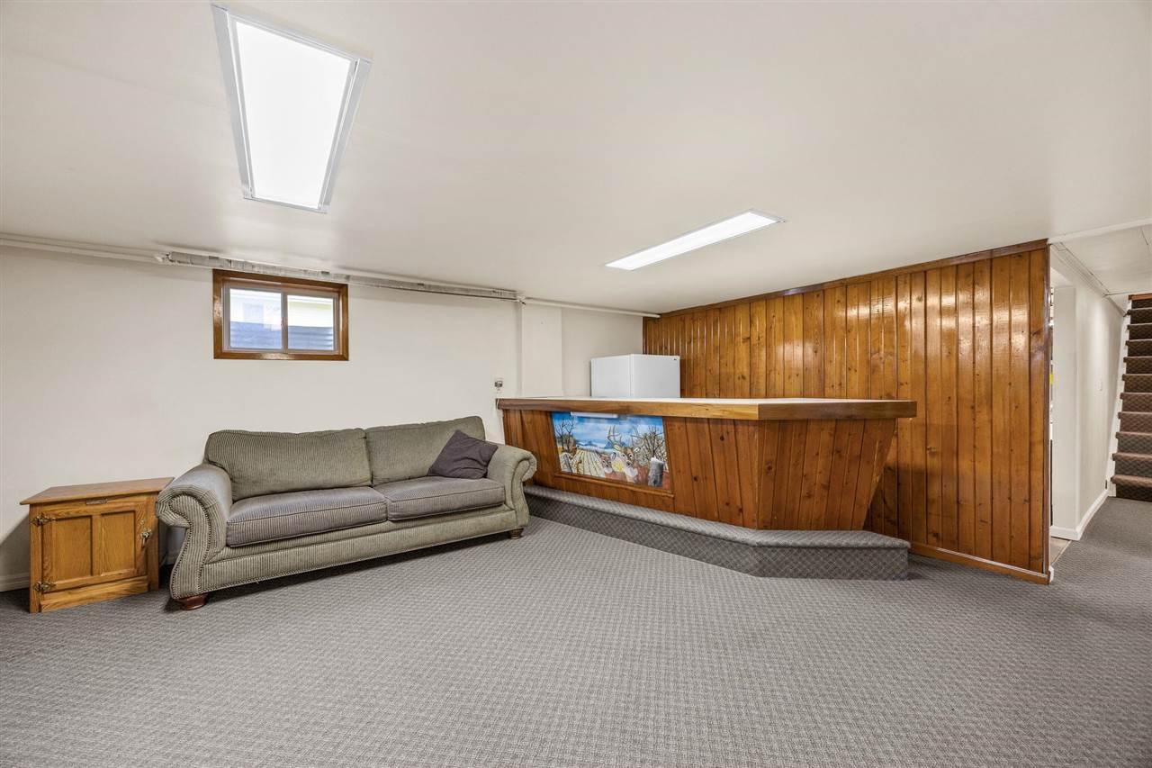 230 W Chestnut Street North Liberty IA 52317