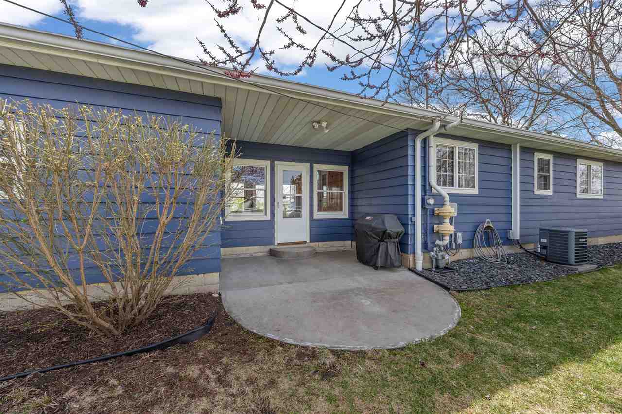 230 W Chestnut Street North Liberty IA 52317