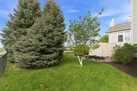 2360 Grey Wolf Hiawatha IA 52233