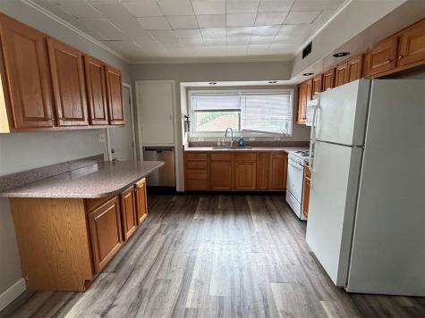946 Iowa Avenue Iowa City IA 52245-9999