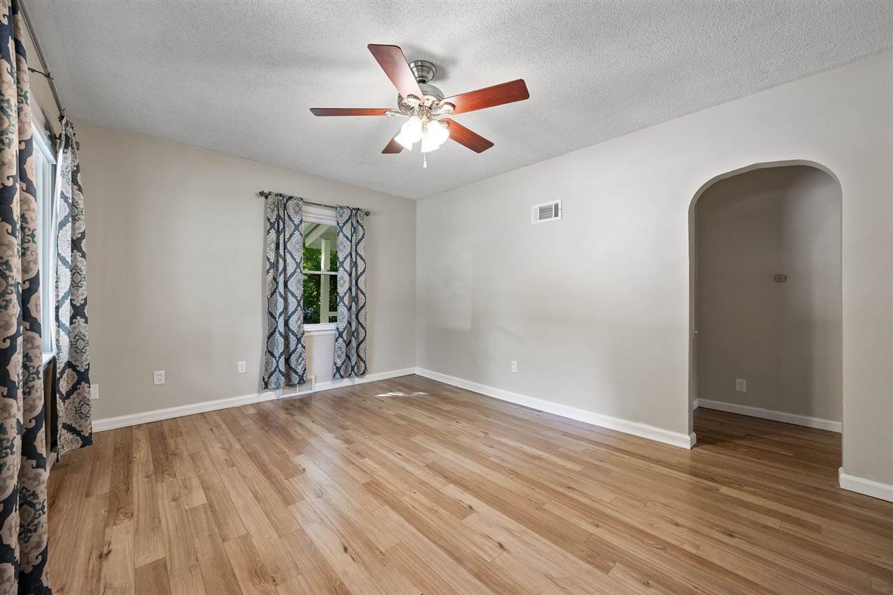 1607 Ridge Street Iowa City IA 52240