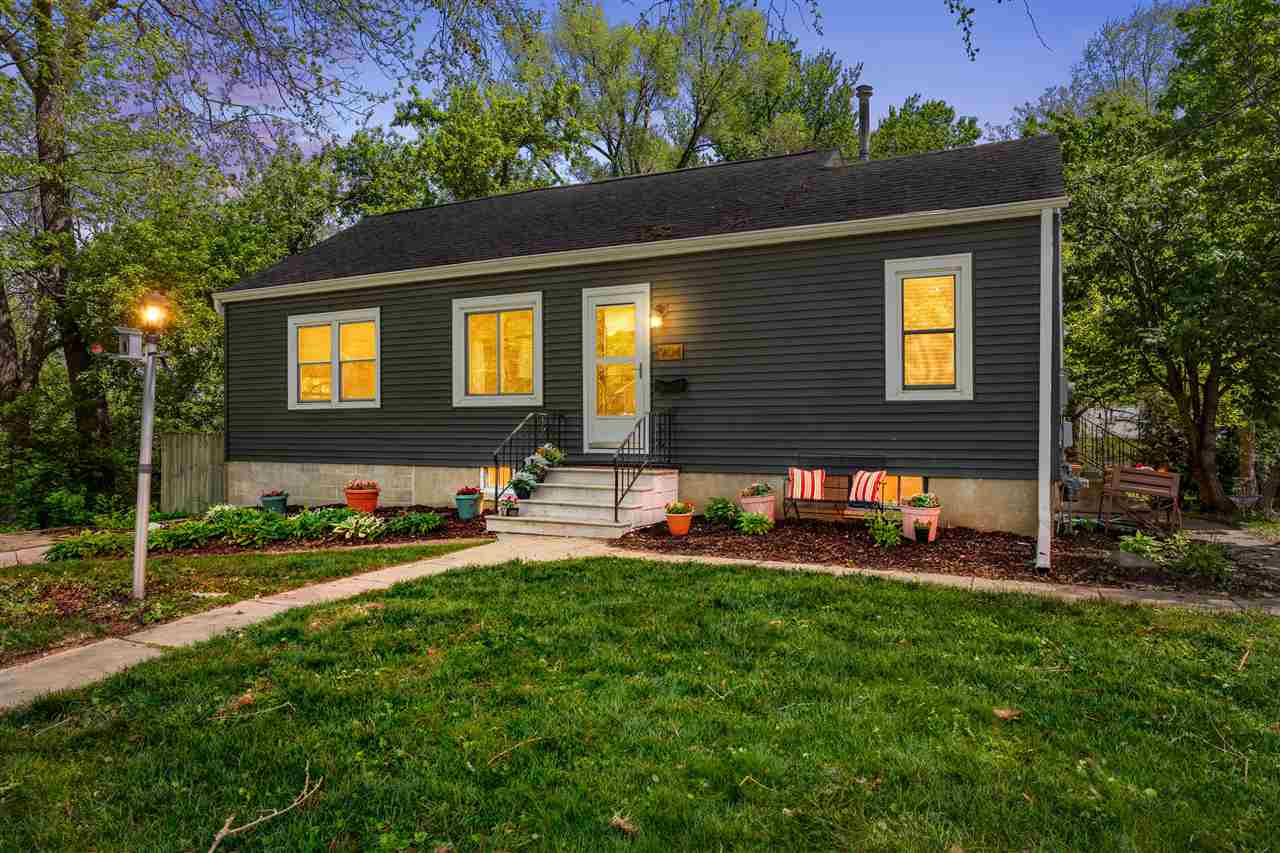 904 Roosevelt Street Iowa City IA 52240