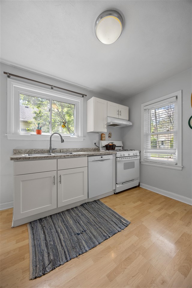 904 Roosevelt Street Iowa City IA 52240