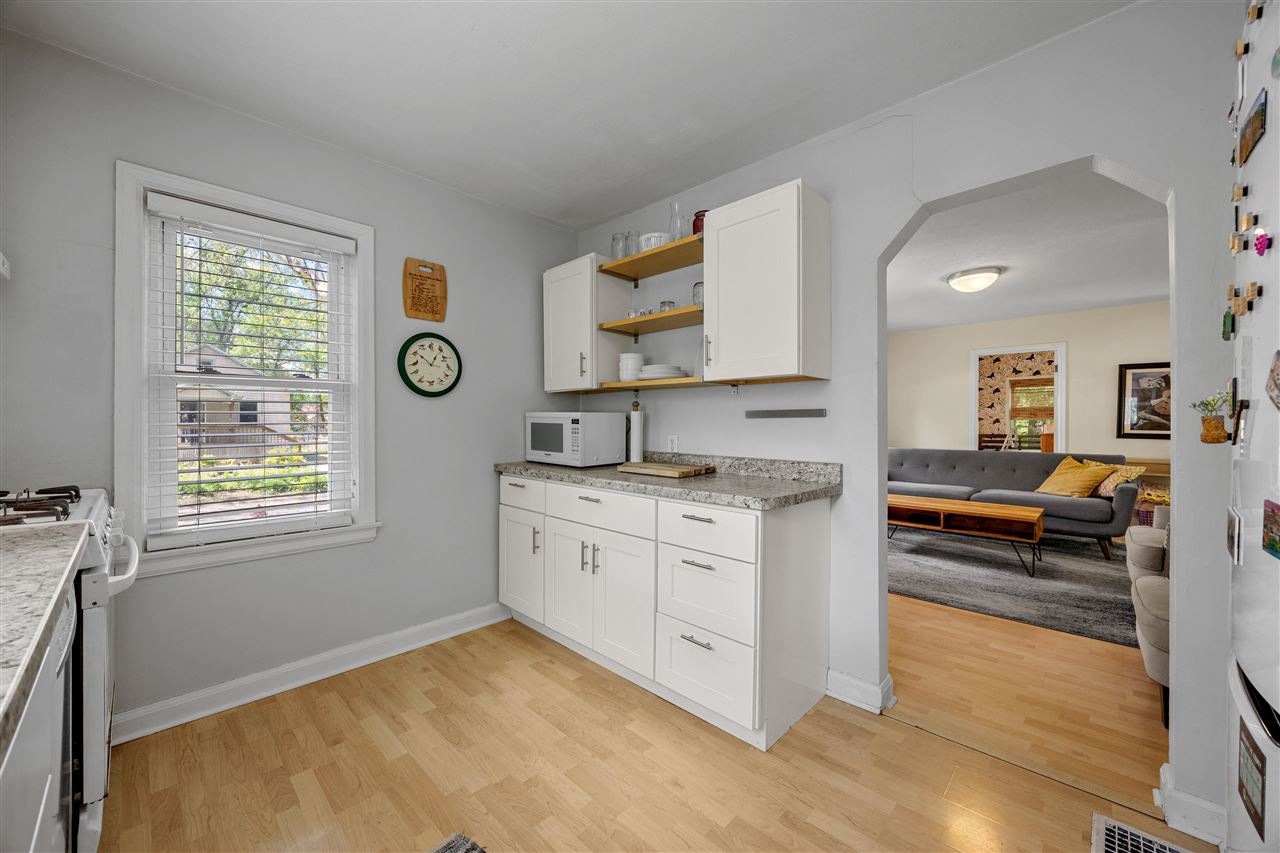 904 Roosevelt Street Iowa City IA 52240