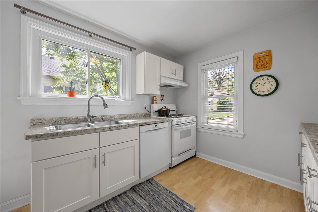 904 Roosevelt Street Iowa City IA 52240