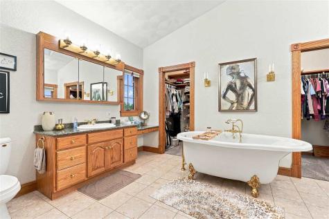 1355 220th Street IA 50645