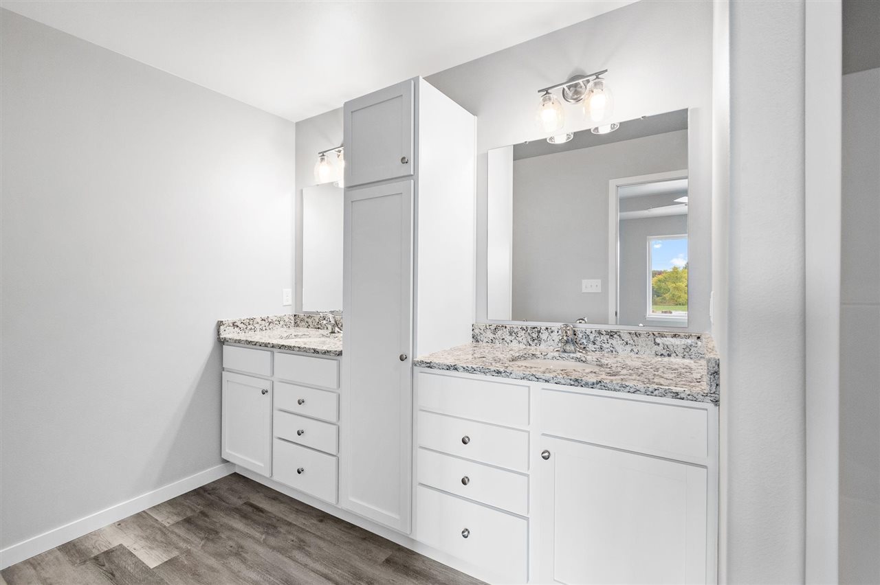 1422 Winterberry Lane North Liberty IA 52317