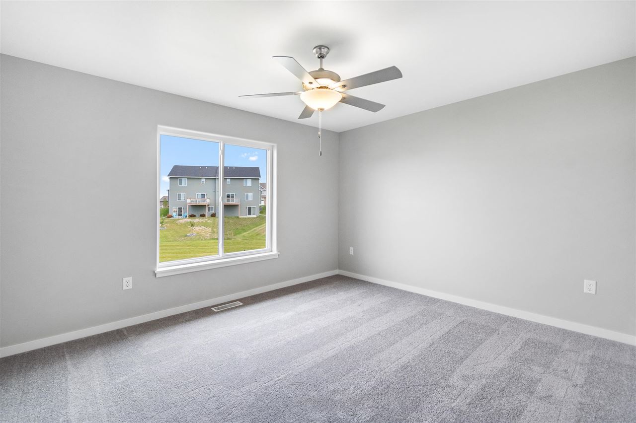 1422 Winterberry Lane North Liberty IA 52317