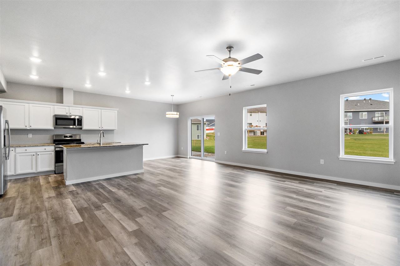 1422 Winterberry Lane North Liberty IA 52317