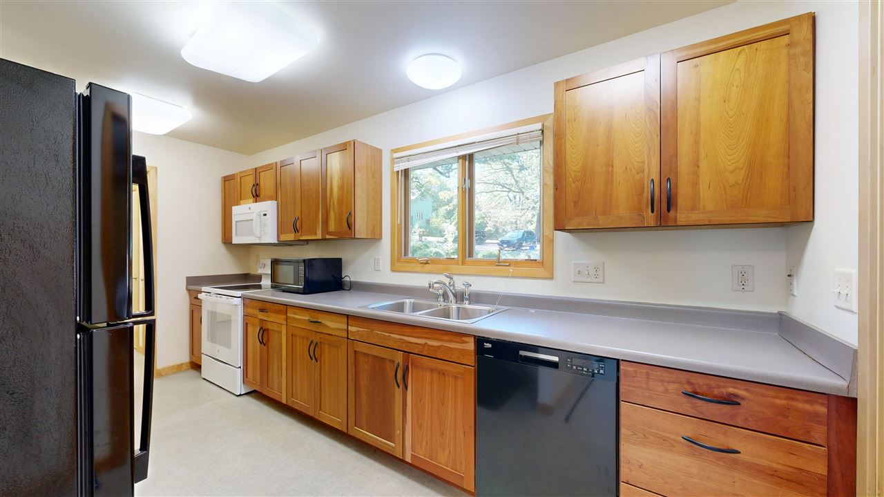 1050 Woodlawn Avenue Iowa City IA 52245-4446