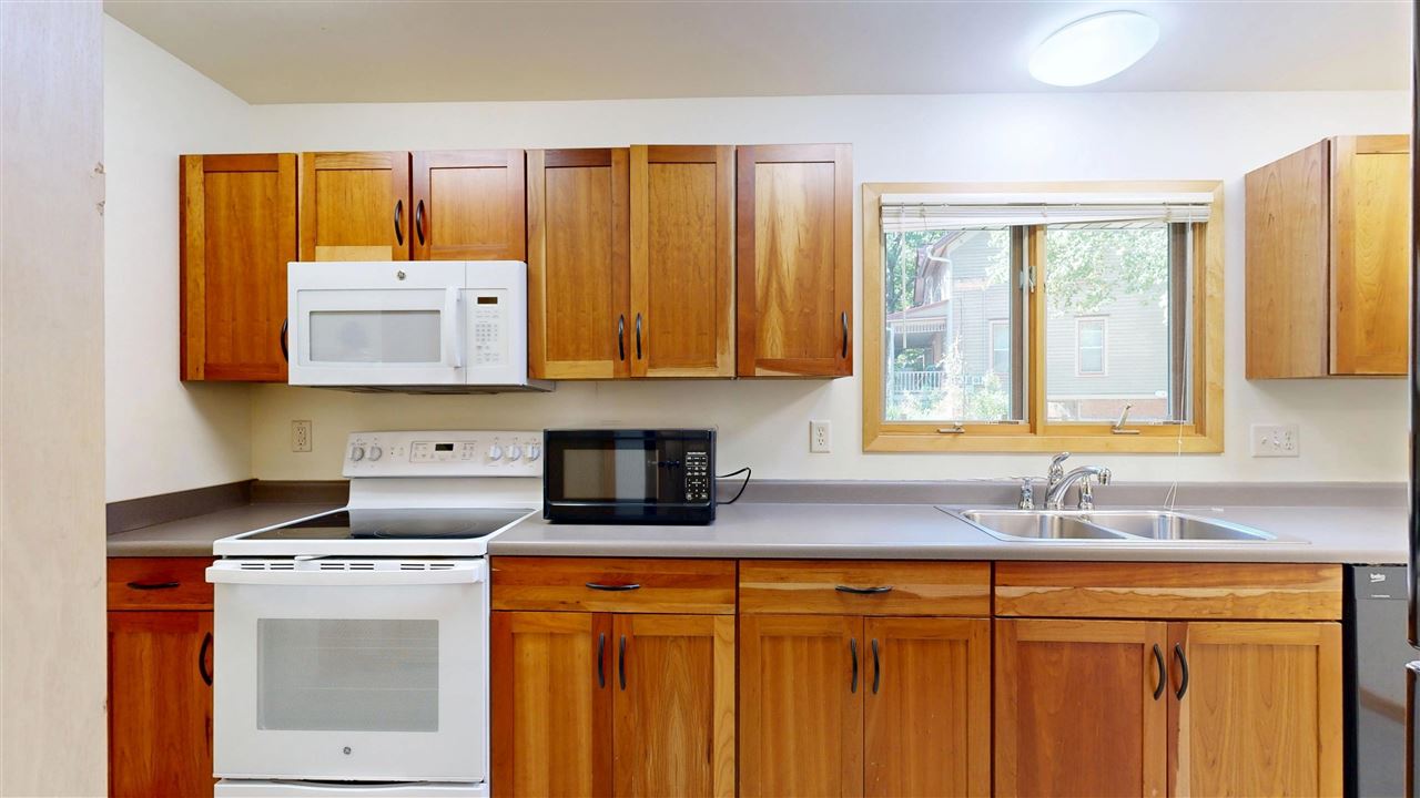 1050 Woodlawn Avenue Iowa City IA 52245-4446
