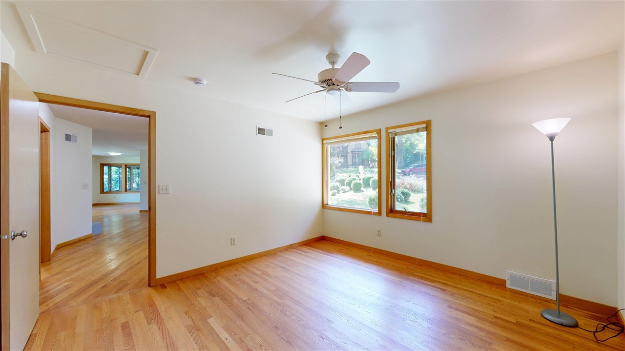 1050 Woodlawn Avenue Iowa City IA 52245-4446