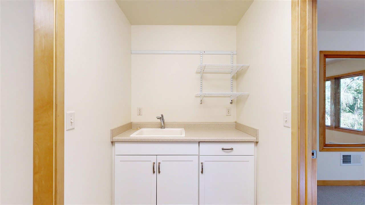 1050 Woodlawn Avenue Iowa City IA 52245-4446