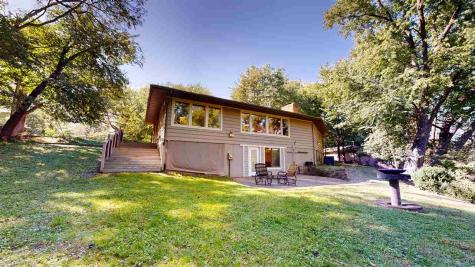 1050 Woodlawn Avenue Iowa City IA 52245-4446