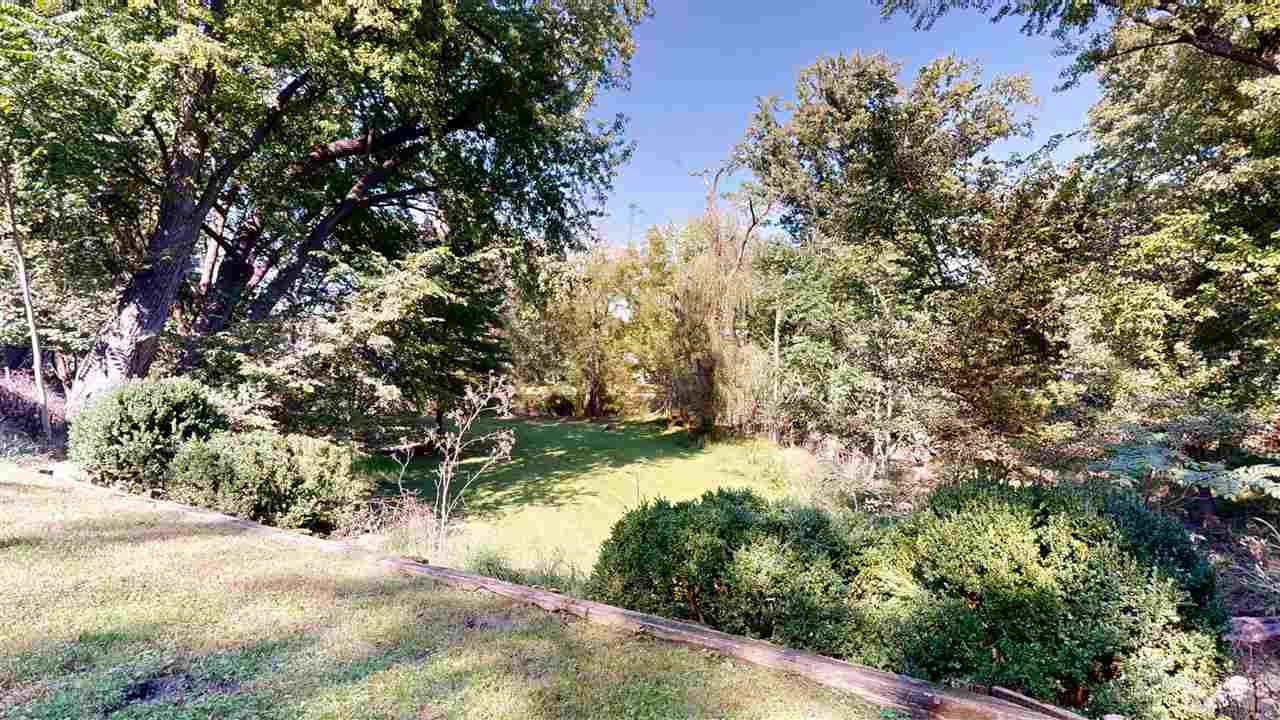 1050 Woodlawn Avenue Iowa City IA 52245-4446