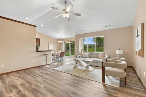 938 Oxen Lane Iowa City IA 52240